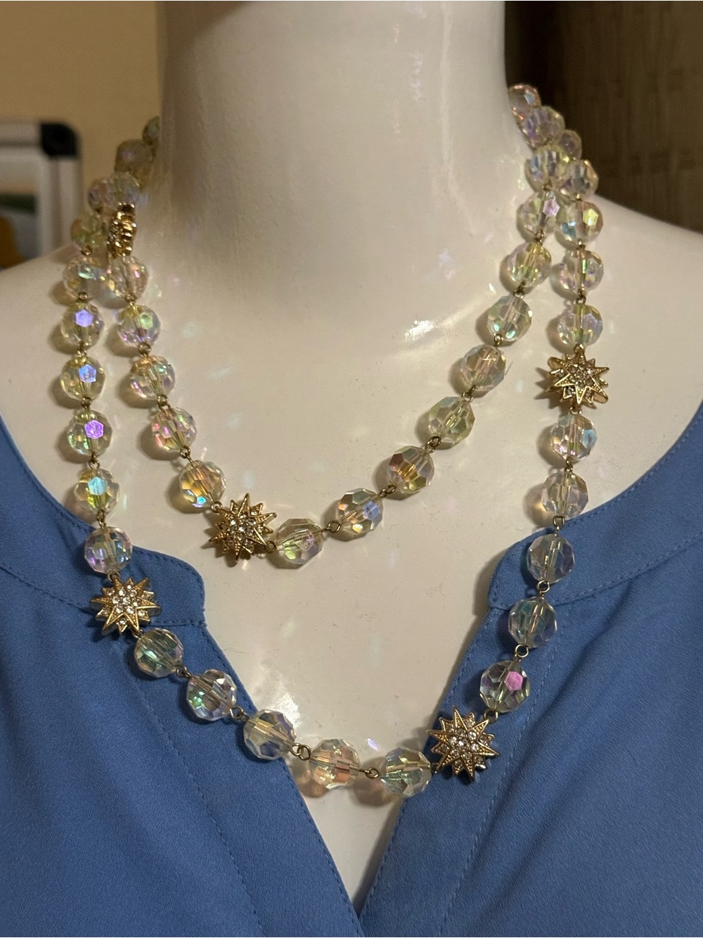 Aurora Beads Star Necklace in Iridescent Gold - Lightweight beads